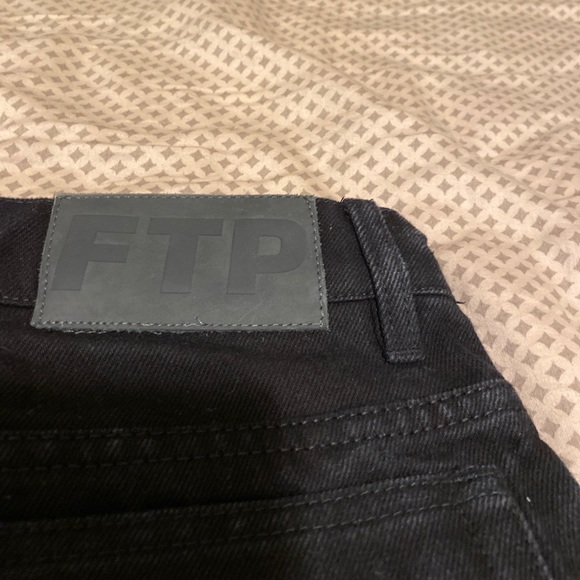 FTP 34” 10 year black denims - Picture 7 of 7